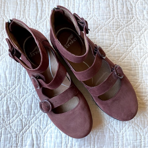 Dansko Red Burgundy Three Strap Wedge Heel Mary Jane High Heels Size 38 - Picture 2 of 16